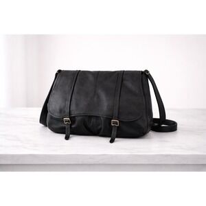 Radley London Black Leather Flap Crossbody Bag Adjustable Strap Buckle Detail